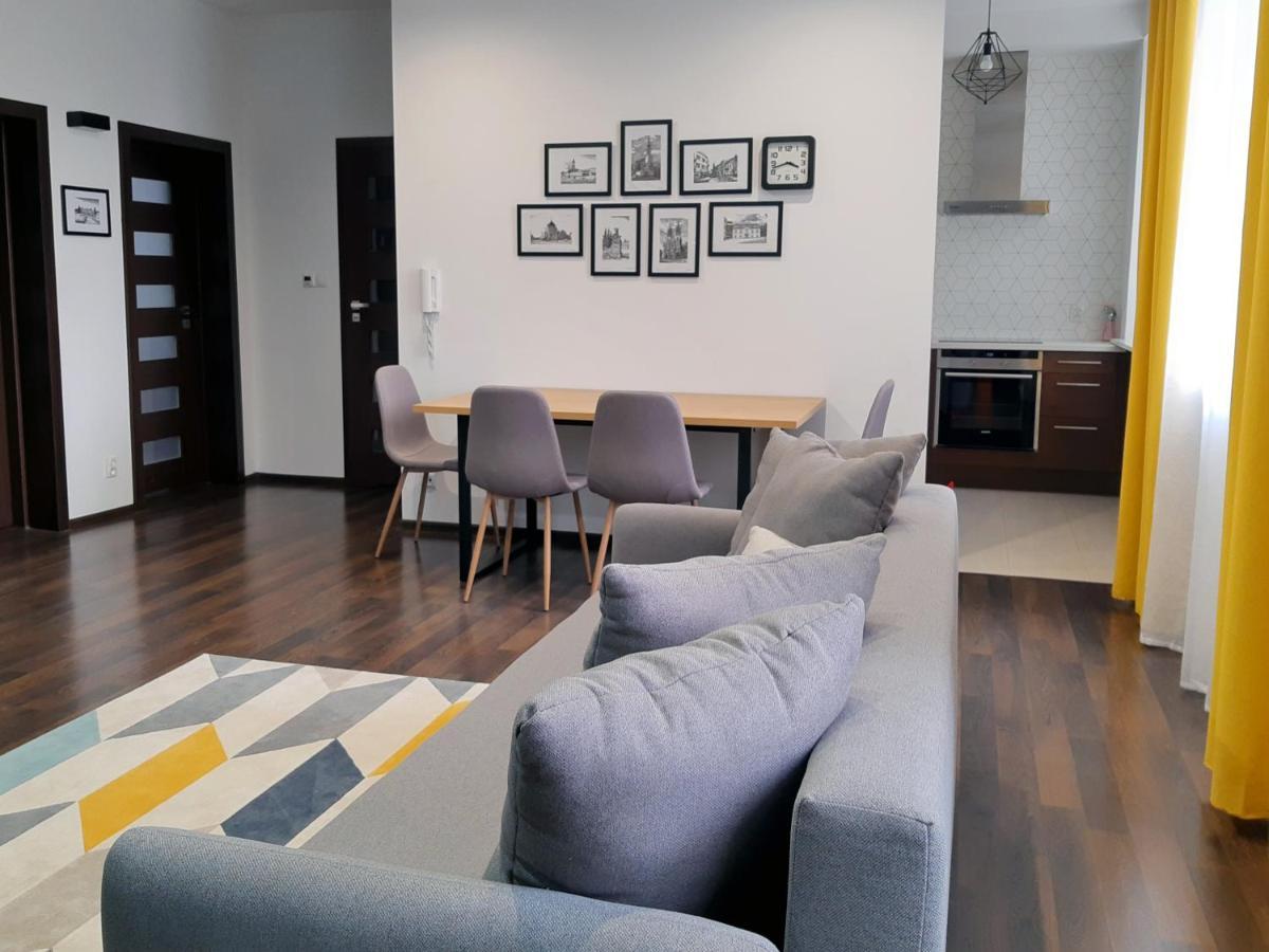 Emerald Apartament เบียวิสตอก ภายนอก รูปภาพ